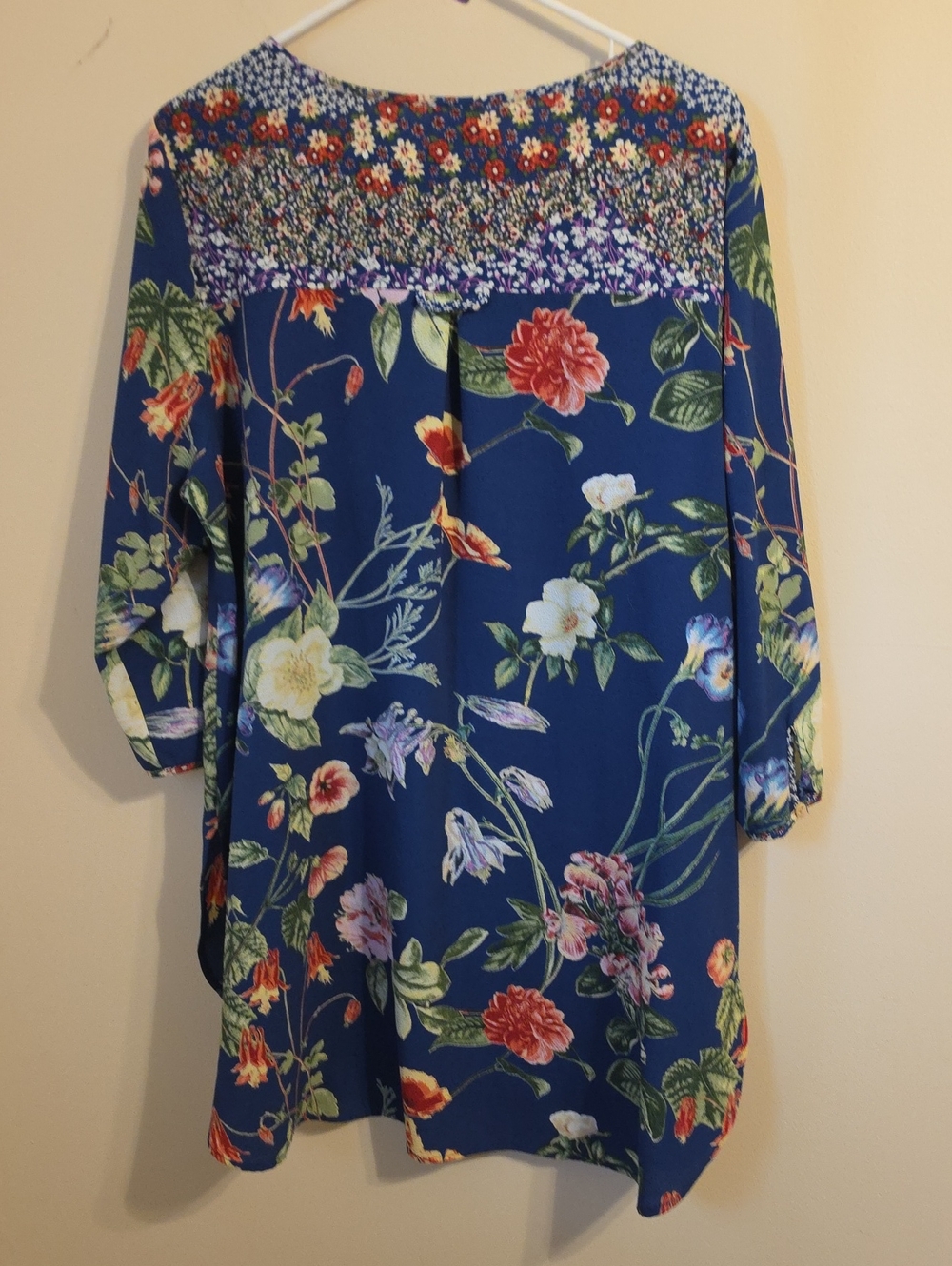 Fig and Flower Navy Floral V-Neck Tunic - Picture 7 of 8